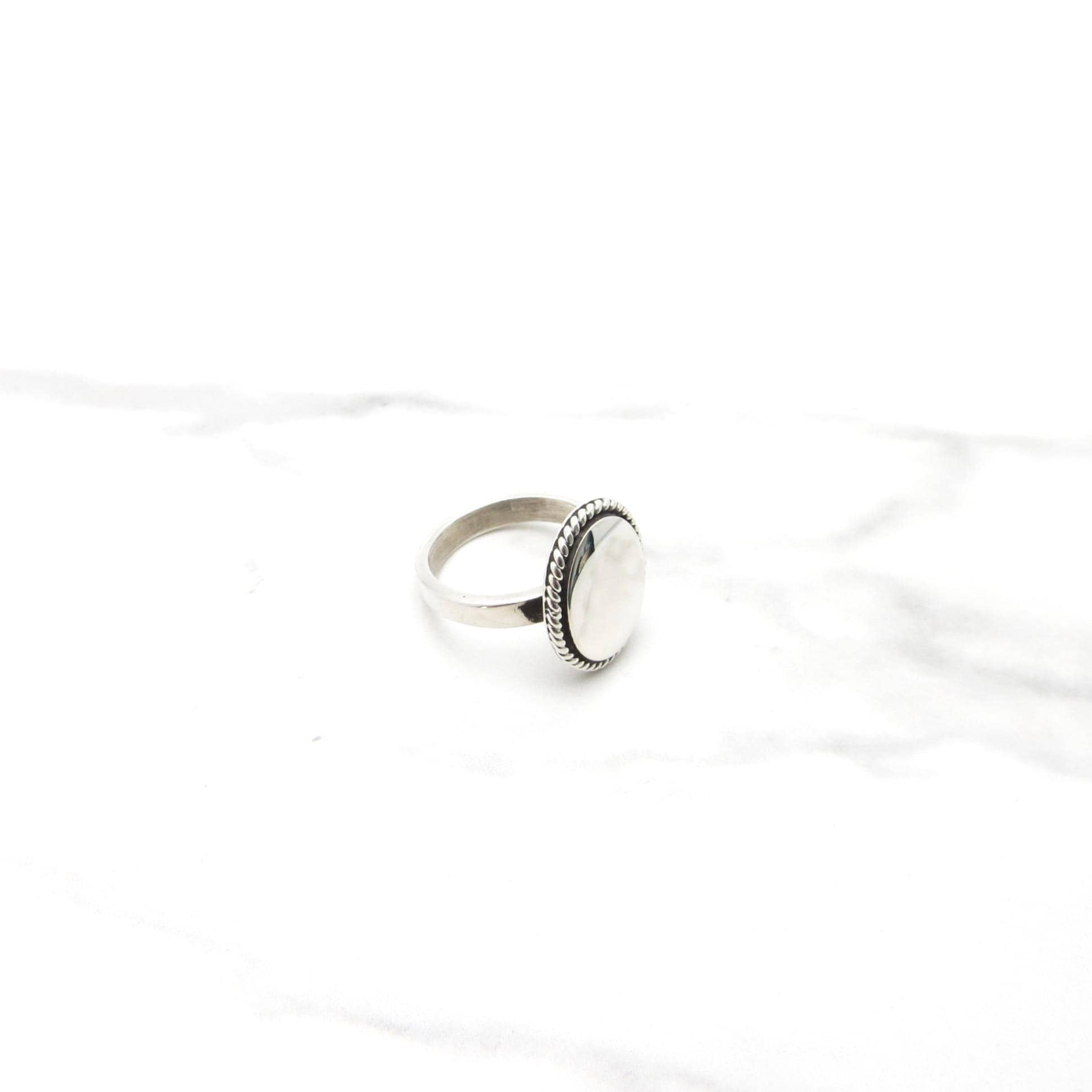 Sterling Silver Engravable Ring - Rope Border w/ Oval Face - Solid Band - Size 5