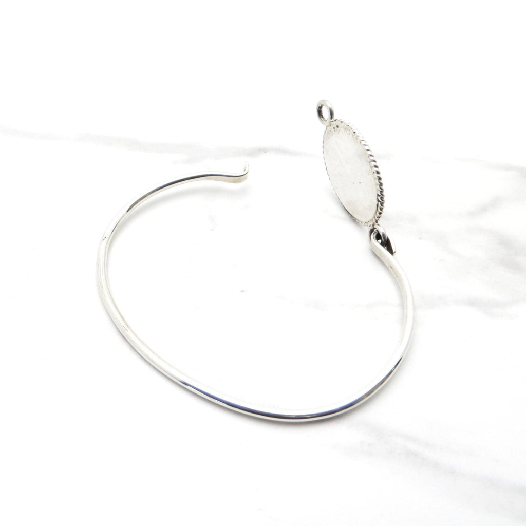 Sterling Silver Oval Engravable Hinged Bracelet with Rope Border