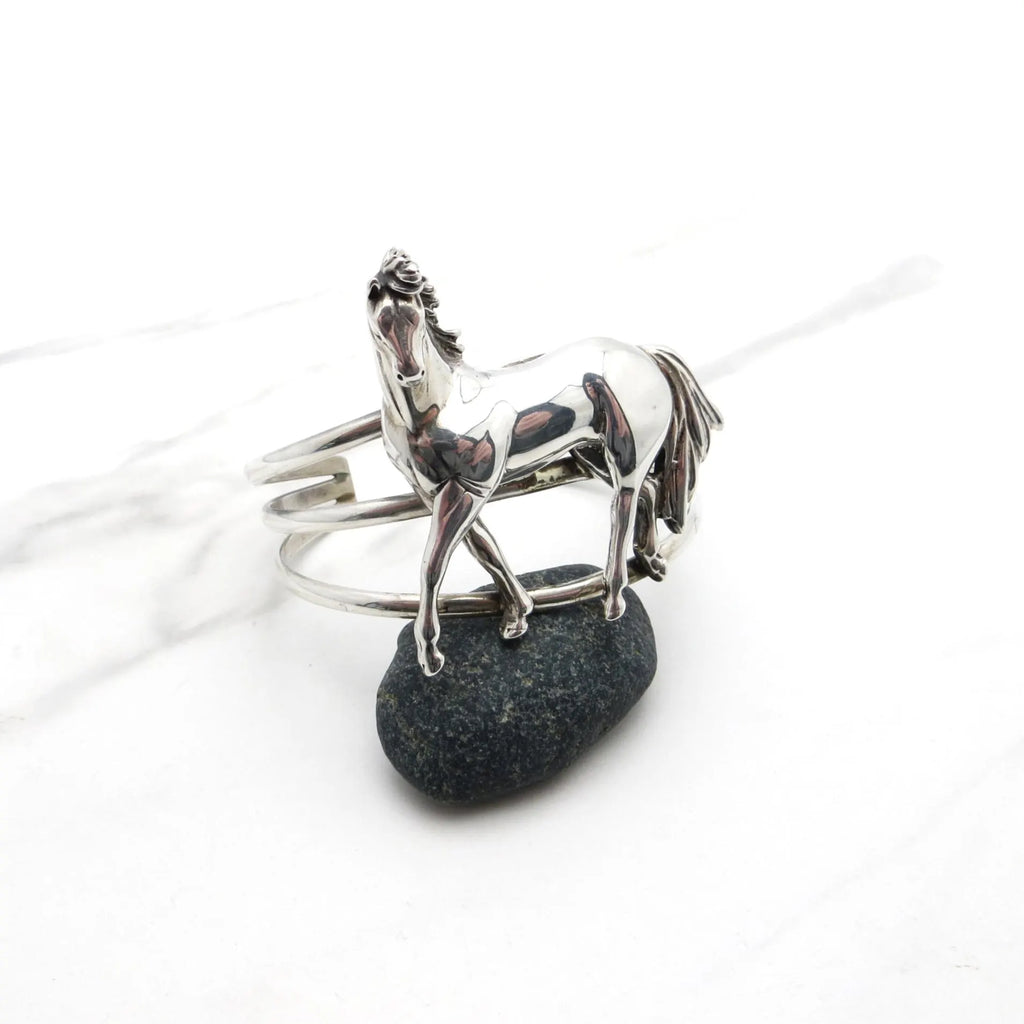 Vintage Sterling Silver Southwestern Navajo Horse Cuff Bracelet