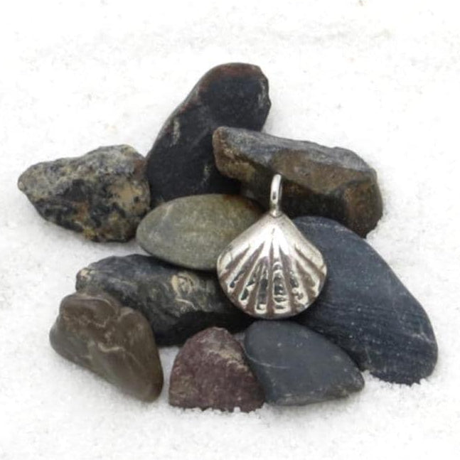 Karen Hill Tribe Thai Silver Shell Charm - 19x15x7mm